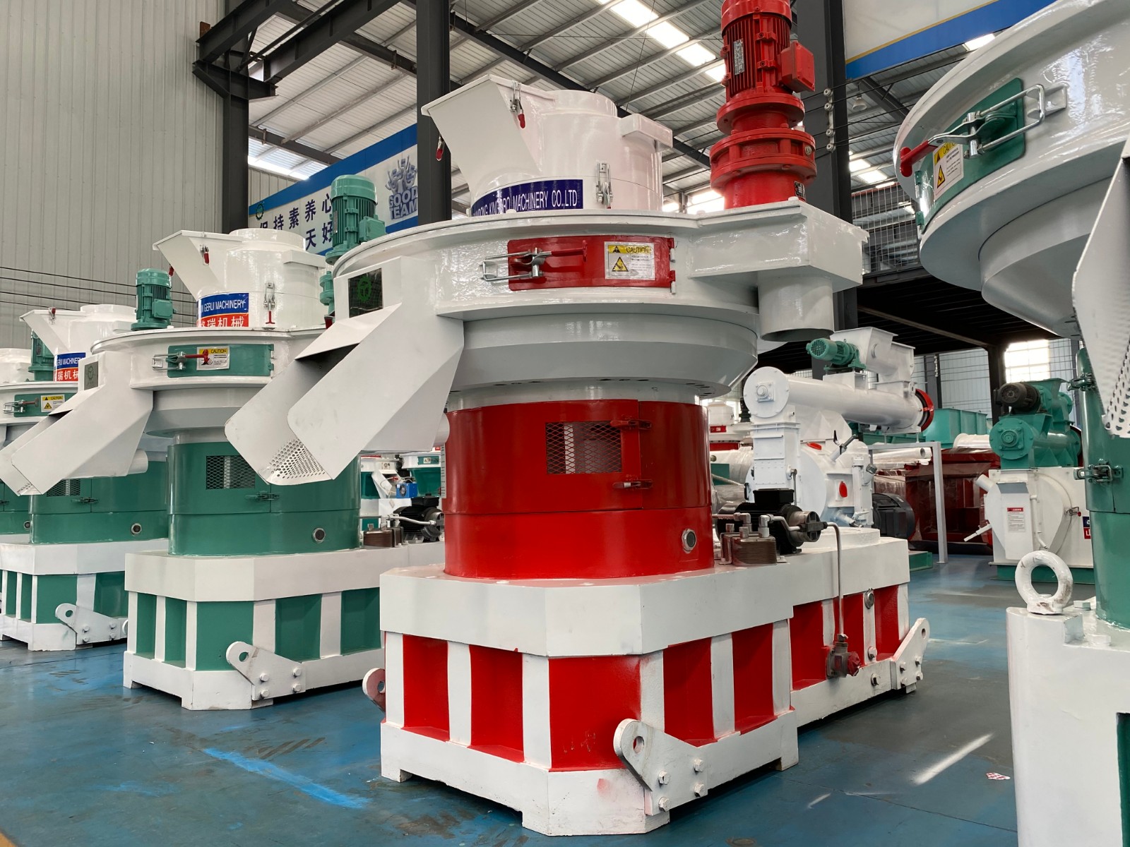 生物質(zhì)秸稈顆粒機(jī) 生物質(zhì)秸稈顆粒機(jī)