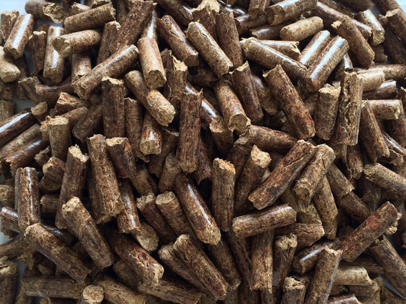 南陽秸稈顆粒機燃料.jpg 南陽秸稈顆粒機燃料.jpg