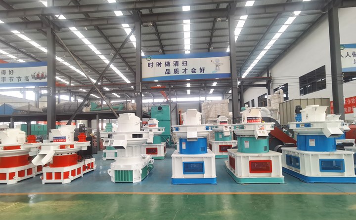 各種型號的生物質(zhì)顆粒機.jpg 各種型號的生物質(zhì)顆粒機.jpg