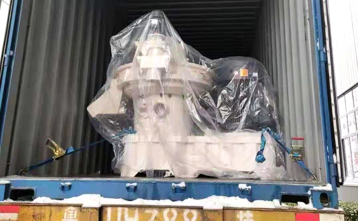 泰國(guó)白色木屑顆粒機(jī)裝車(chē)完成.jpg 泰國(guó)白色木屑顆粒機(jī)裝車(chē)完成.jpg