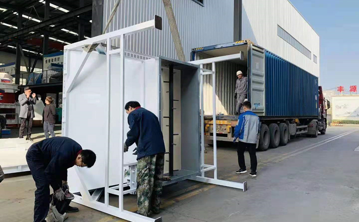 配套設(shè)備裝車(chē)中,準(zhǔn)備發(fā)往肯尼亞.jpg 配套設(shè)備裝車(chē)中,準(zhǔn)備發(fā)往肯尼亞.jpg