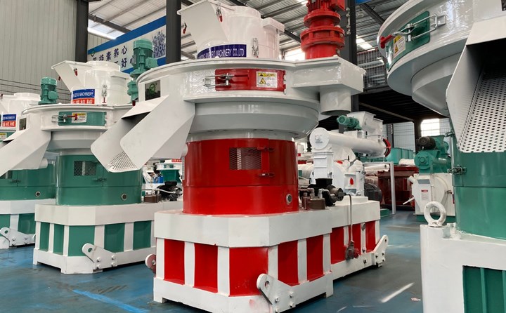 木屑顆粒機設備.jpg 木屑顆粒機設備.jpg