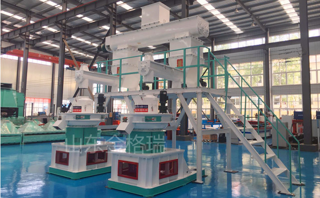 木屑造粒機(jī)是如何將被世代焚燒的農(nóng)作物秸稈變成綠煤之稱的生物質(zhì)顆粒的呢?.jpg 木屑造粒機(jī)是如何將被世代焚燒的農(nóng)作物秸稈變成綠煤之稱的生物質(zhì)顆粒的呢?.jpg