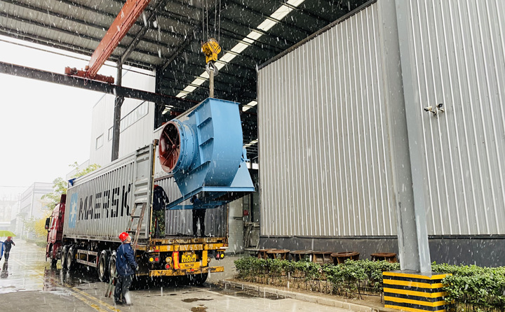 不畏嚴(yán)寒,木屑制粒機(jī)生產(chǎn)線設(shè)備冒雪發(fā)貨,助力“一帶一路”高質(zhì)量發(fā)展.jpg 不畏嚴(yán)寒,木屑制粒機(jī)生產(chǎn)線設(shè)備冒雪發(fā)貨,助力“一帶一路”高質(zhì)量發(fā)展.jpg