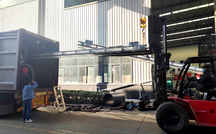 木屑顆粒機(jī)生產(chǎn)線發(fā)往英國(guó)倫敦,這是年產(chǎn)2萬(wàn)噸的顆粒機(jī)生產(chǎn)線設(shè)備.jpg 木屑顆粒機(jī)生產(chǎn)線發(fā)往英國(guó)倫敦,這是年產(chǎn)2萬(wàn)噸的顆粒機(jī)生產(chǎn)線設(shè)備.jpg