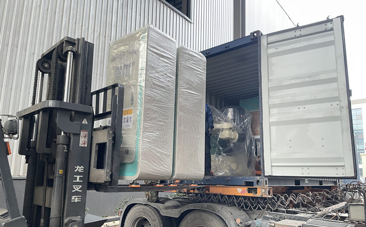 年產5000噸的木屑顆粒機生產線被發往巴基斯坦.jpg 年產5000噸的木屑顆粒機生產線被發往巴基斯坦.jpg